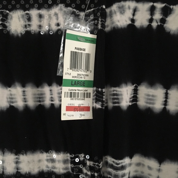 Black and white skirt - Picture 2 of 2